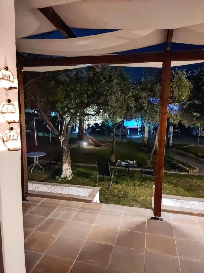 Smaragdi Studios Pefkari Luaran gambar
